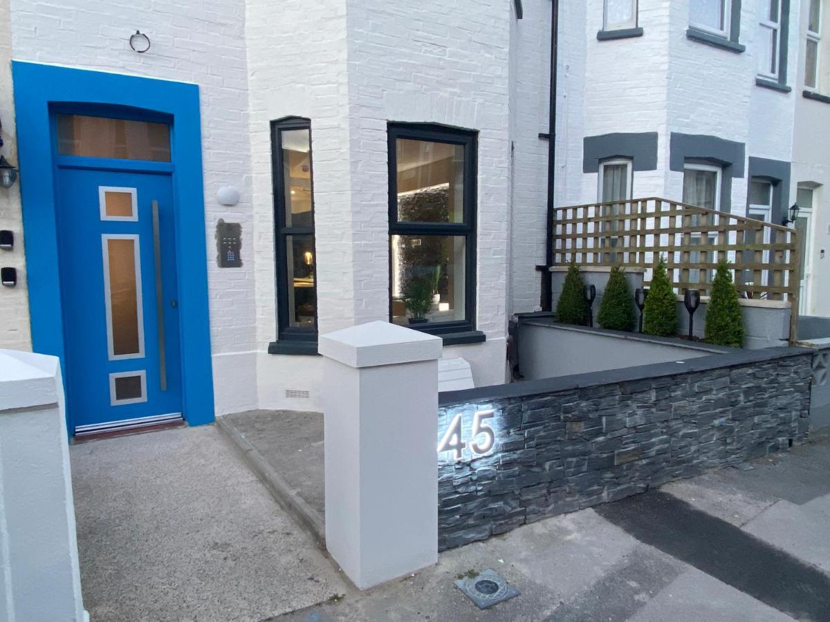 Cloud9 Guest House - By Coastline Retreats - 2 Bedroom Self Contained Garden Flat - Luxury Bath, Netflix, Superfast Wifi, Parking Included Bournemouth Exteriör bild